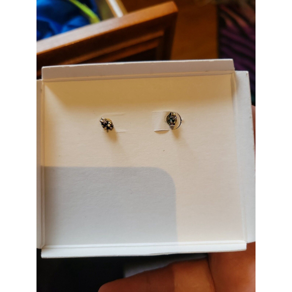 Swarovski Crystal Elements Earrings Small Circle Pave Clear Crystal Fancy Shiny - Picture 6 of 6